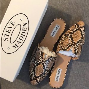 Steve Madden Snake Mule
